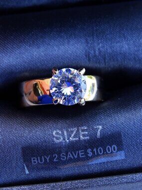 Dillards Yellow Gold Plate 1.5 Caret Cubic Zirconia Ring Never Worn Size 7